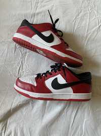 Nike sb dunk low pro chicaco