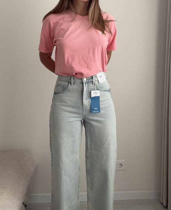 Голубые джинсы 36 размер с высокой талией