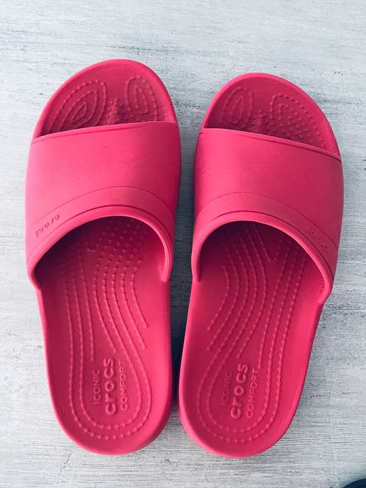 klapki Crocs Classic Slide rozmiar EUR 33-34 / US J2 jak nowe