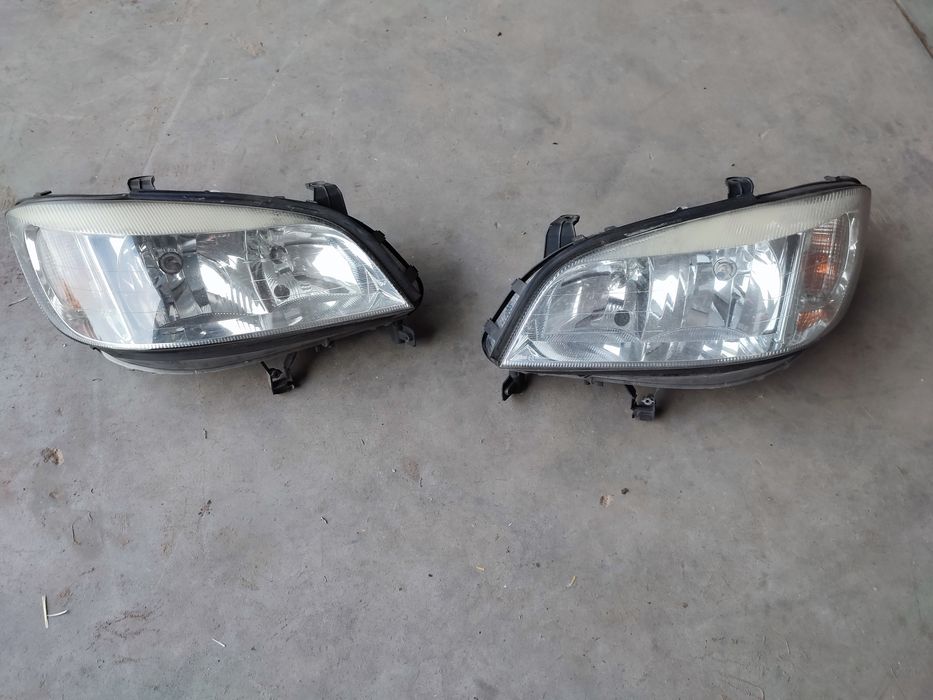 Zafira A lampa przód przednia prawa i inne