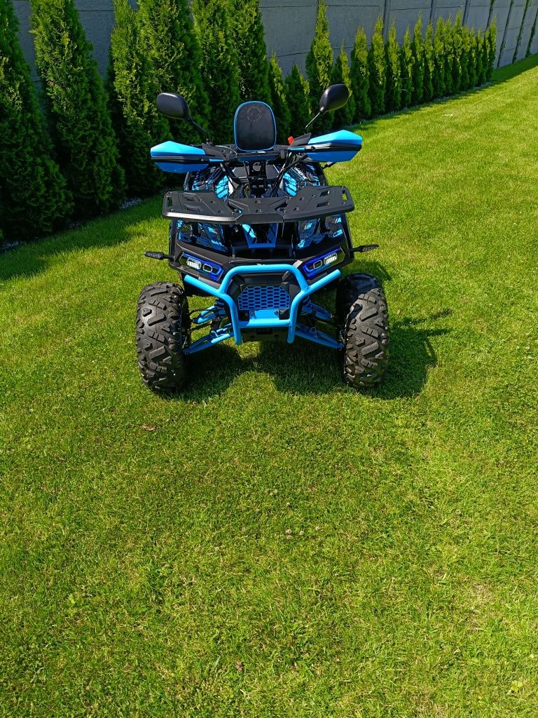 Quad XTR 125 Discovery automat kask
