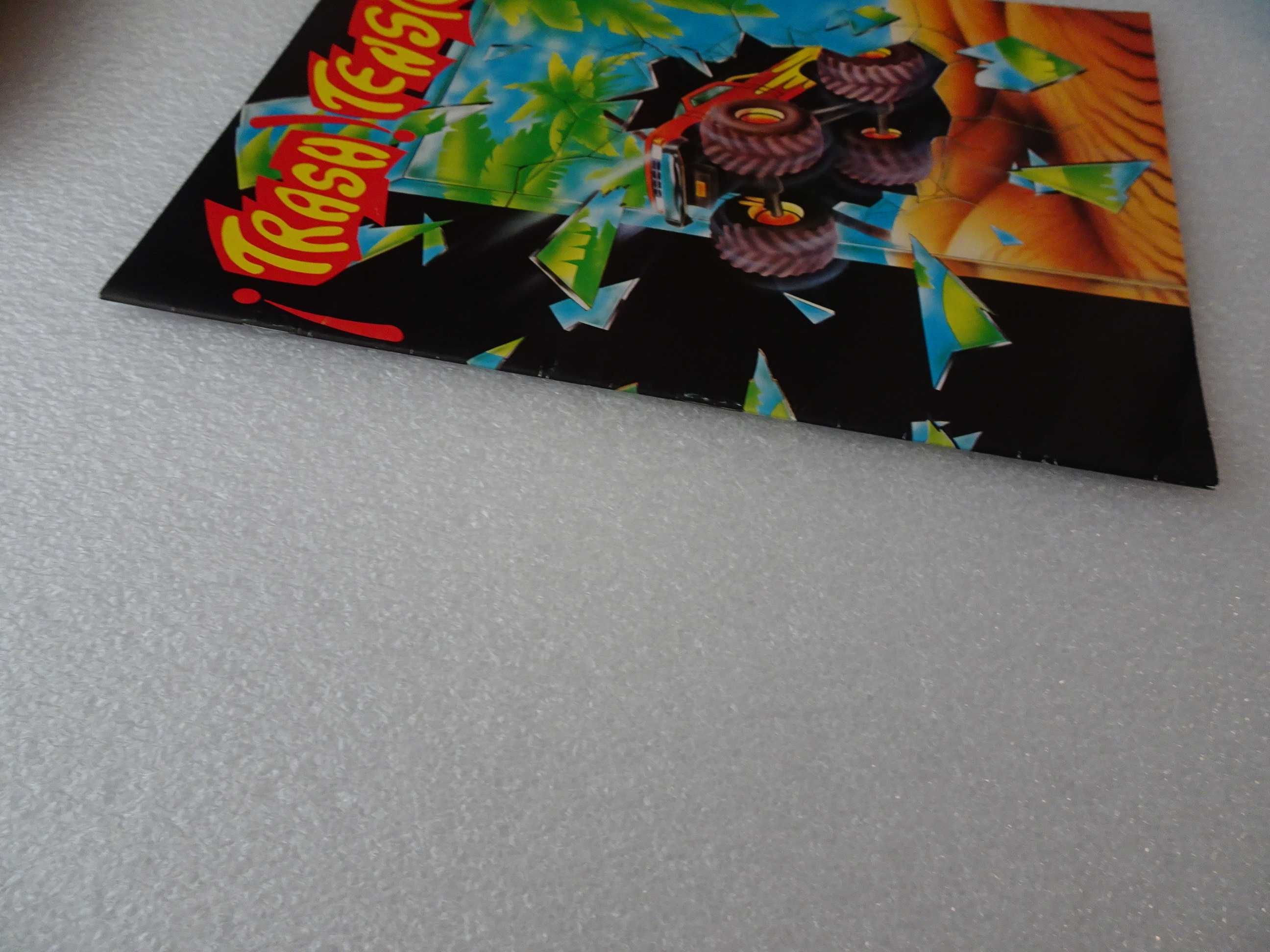 Caderneta de cromos vazia Trash Tension