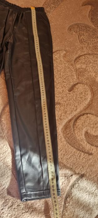 продам штани з еко шкіри дермантін 140 розмір