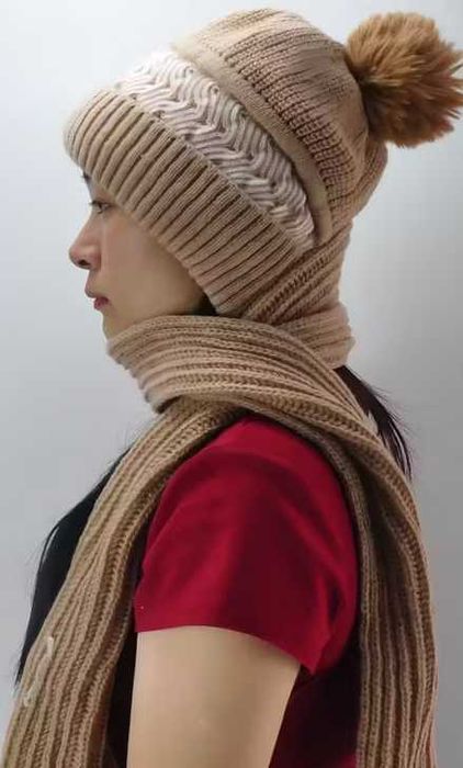Nowy ciepły zimowy komplet kolor ciemny beż czapka + szalik!!