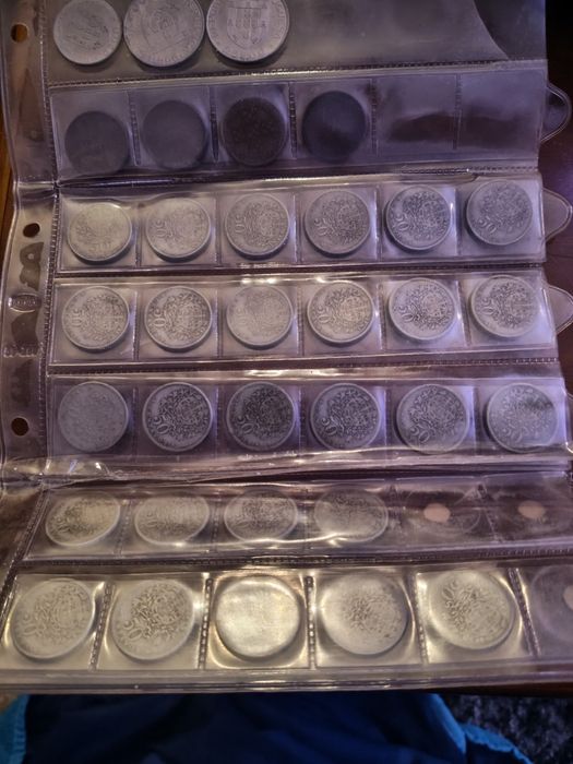 Vendo moedas 50 centavos