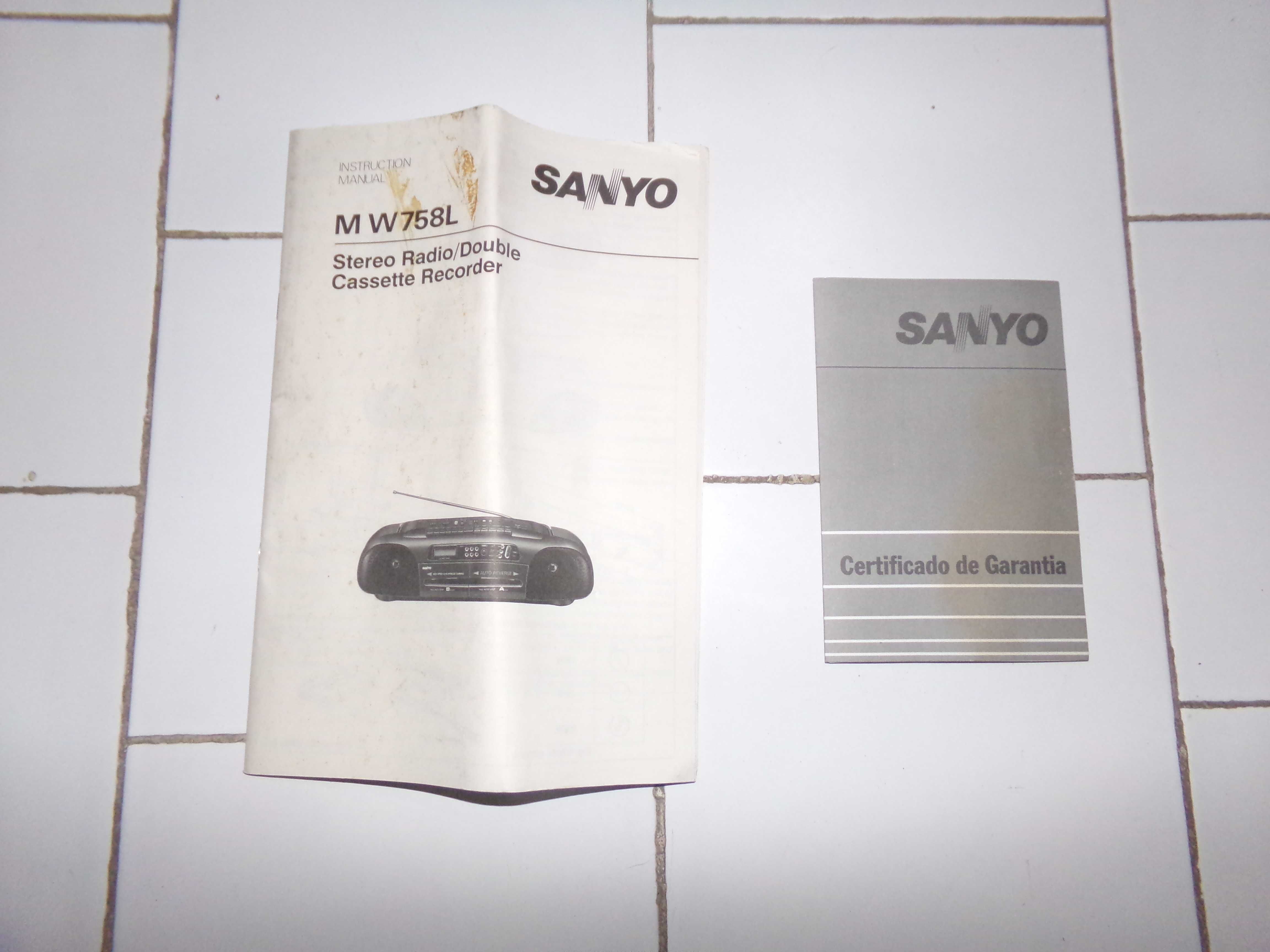 Rádio Portátil Cassete Sanyo MW 758 L Novo (Tijolo-Boombox)