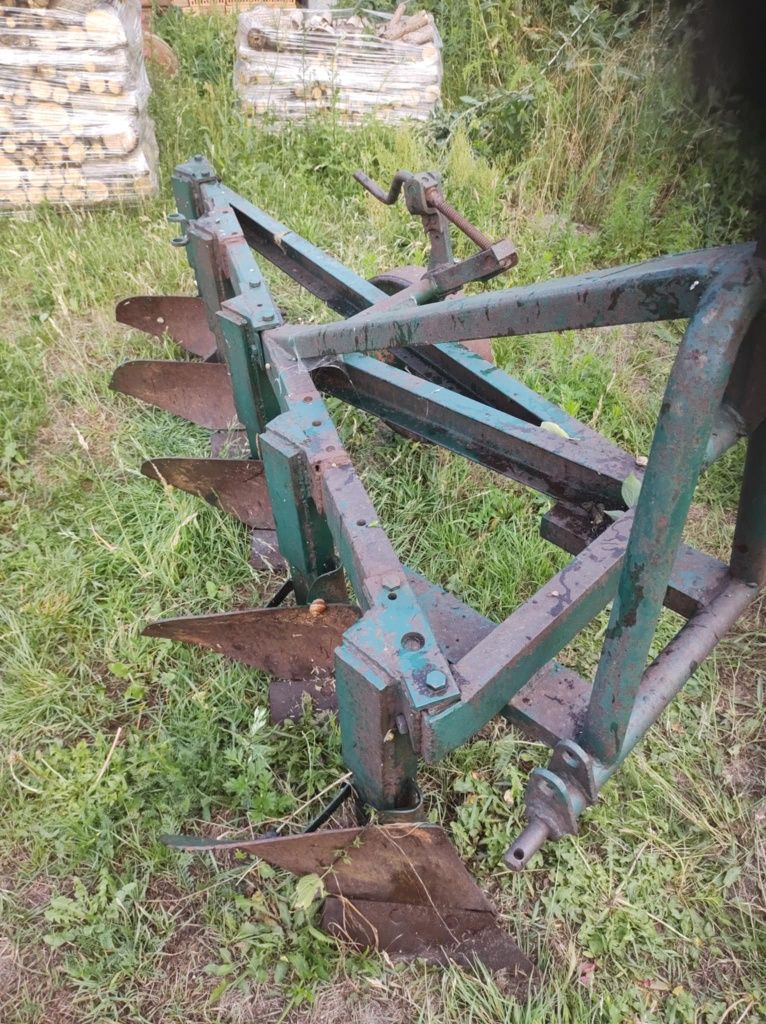 Pług 5 skibowy podorywkowy