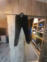 Spodnie jeans rurki Wrangler