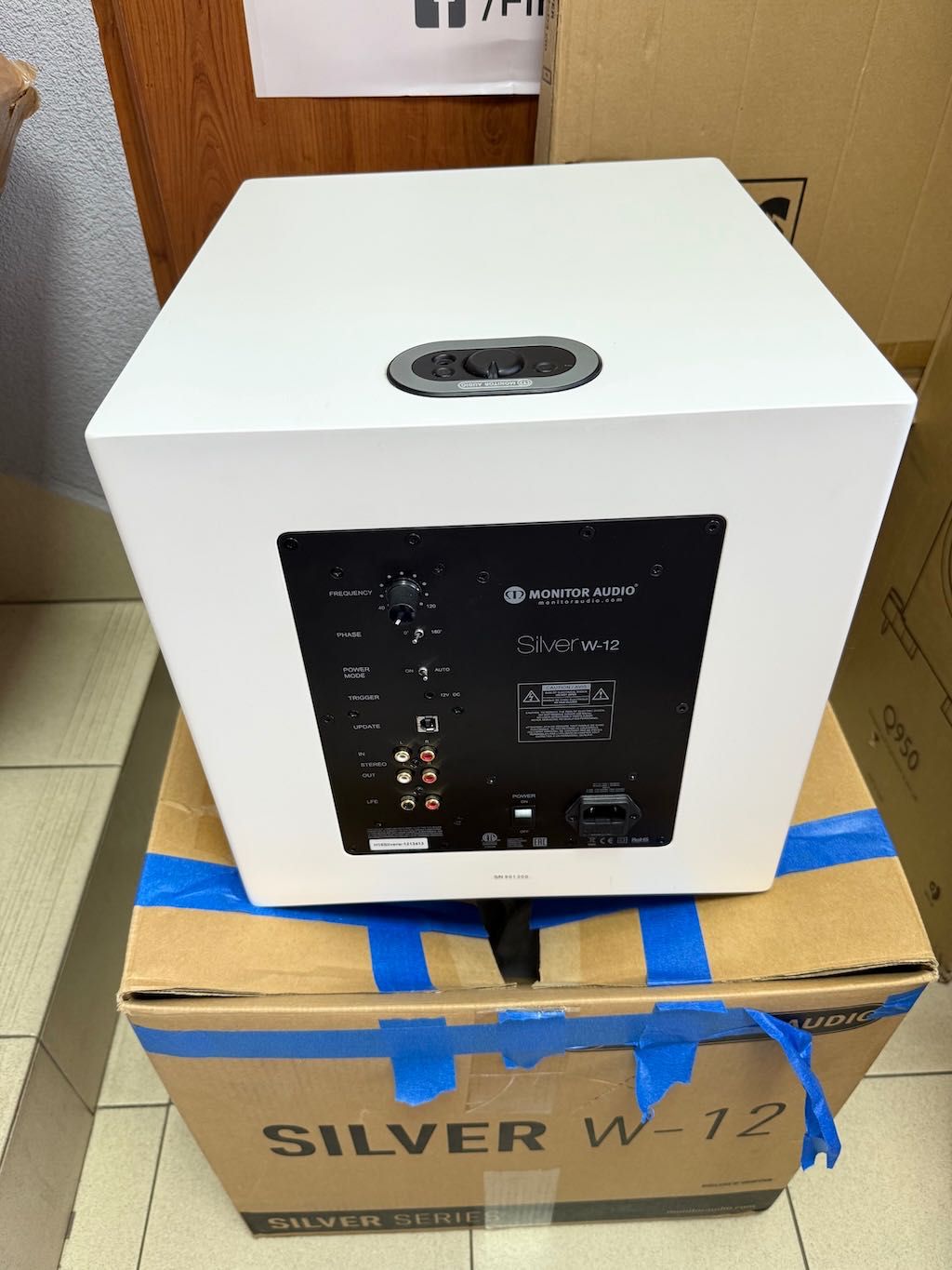 Monitor Audio Silver W12 (biały)