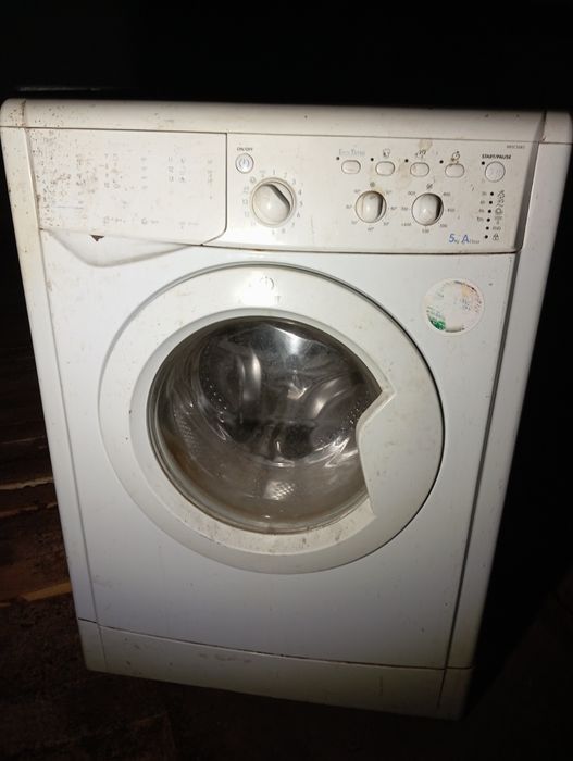 Продам стиральную машинку индезит