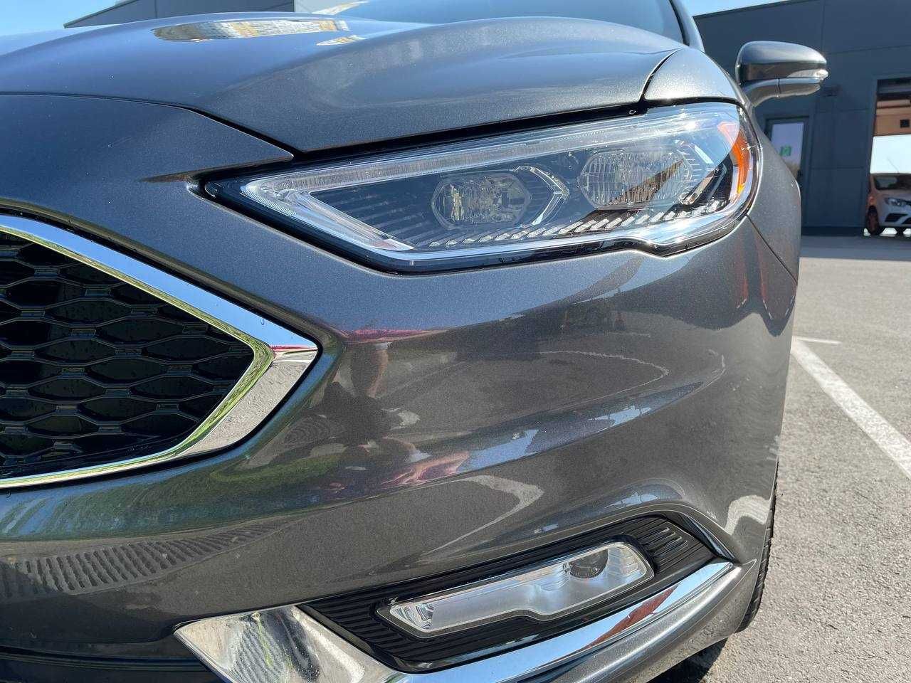 Ford Fusion Hybrid Titanium 2016