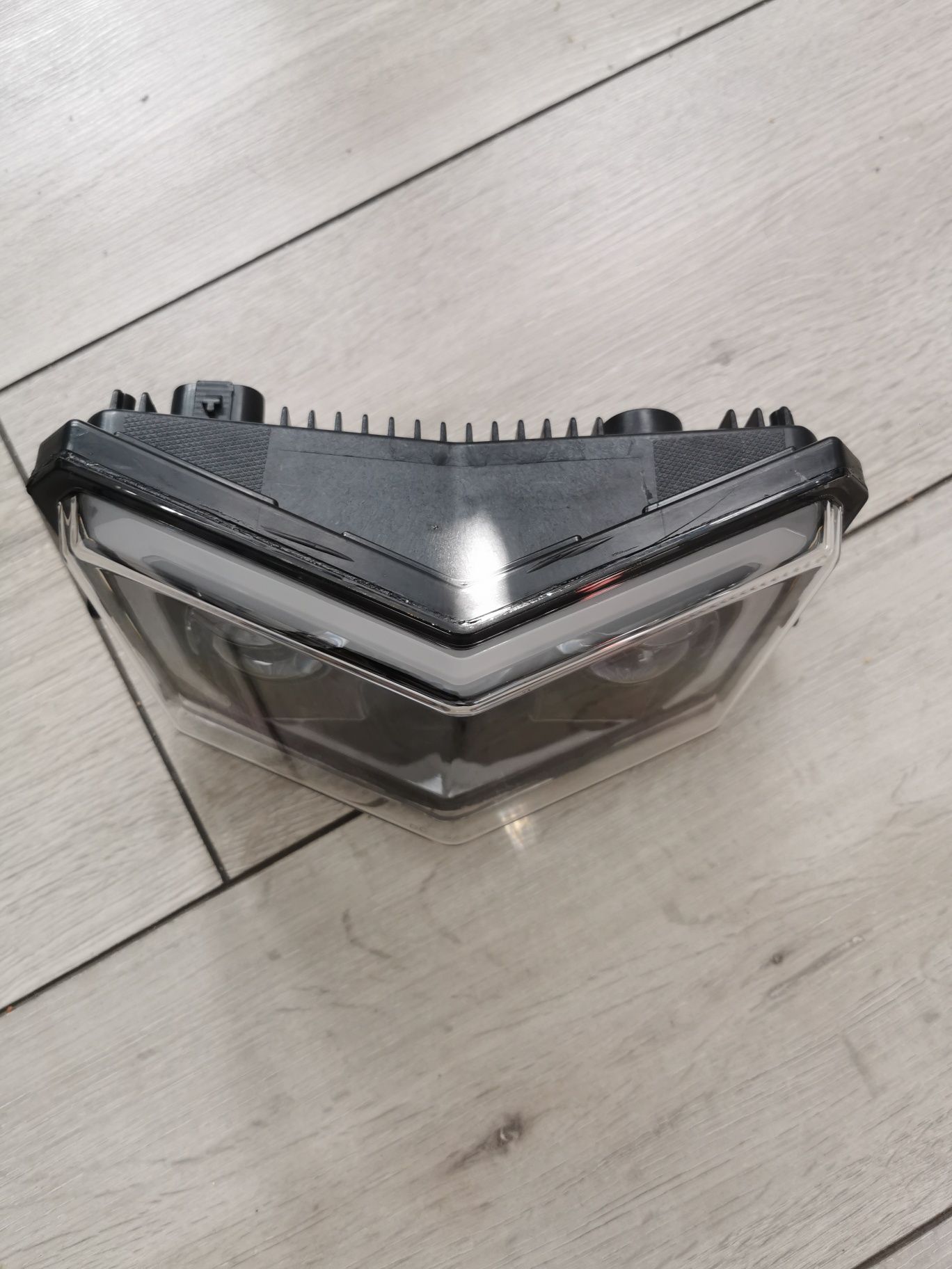 Polaris sportsman lampa reflektor centralna led szperacz ring