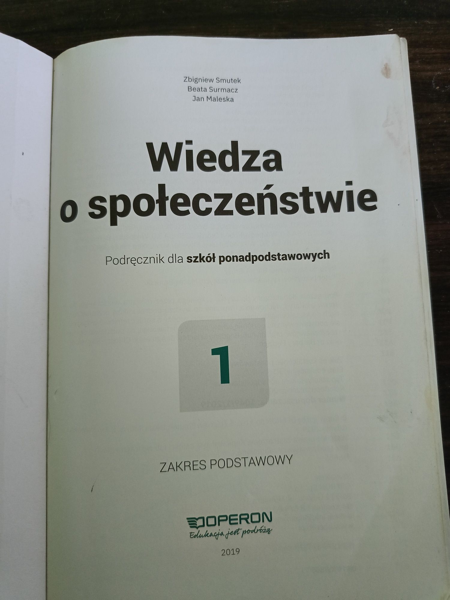Sprzedam podręcznik do wiedzy o społeczeństwie 1