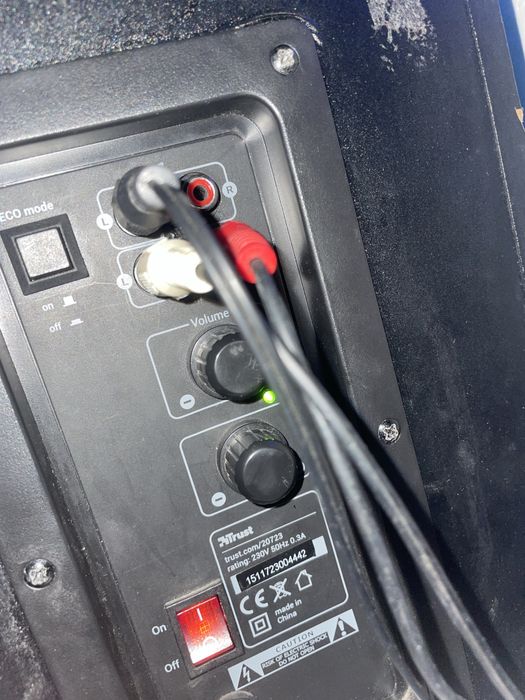 Sistema de som Vendo ou troco por trotinete