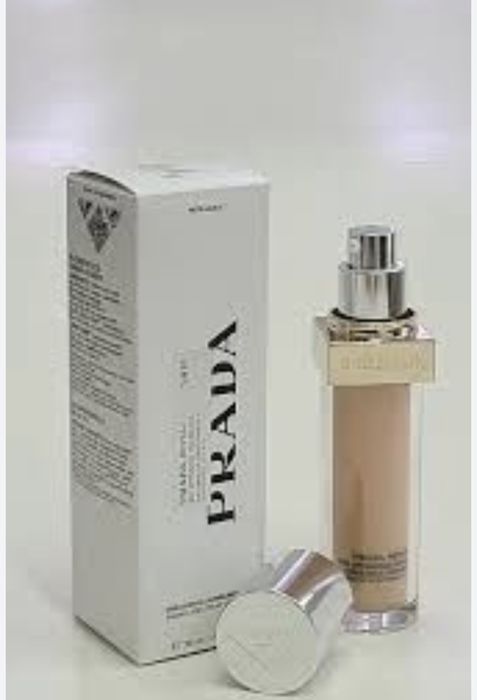 Prada Reveal Skin Optimising Refillable Foundation