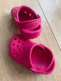 Crocs rosa criança