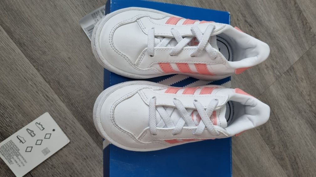 Buty adidas Team Court El I Ftwr White/glory Pink jak nowe 24