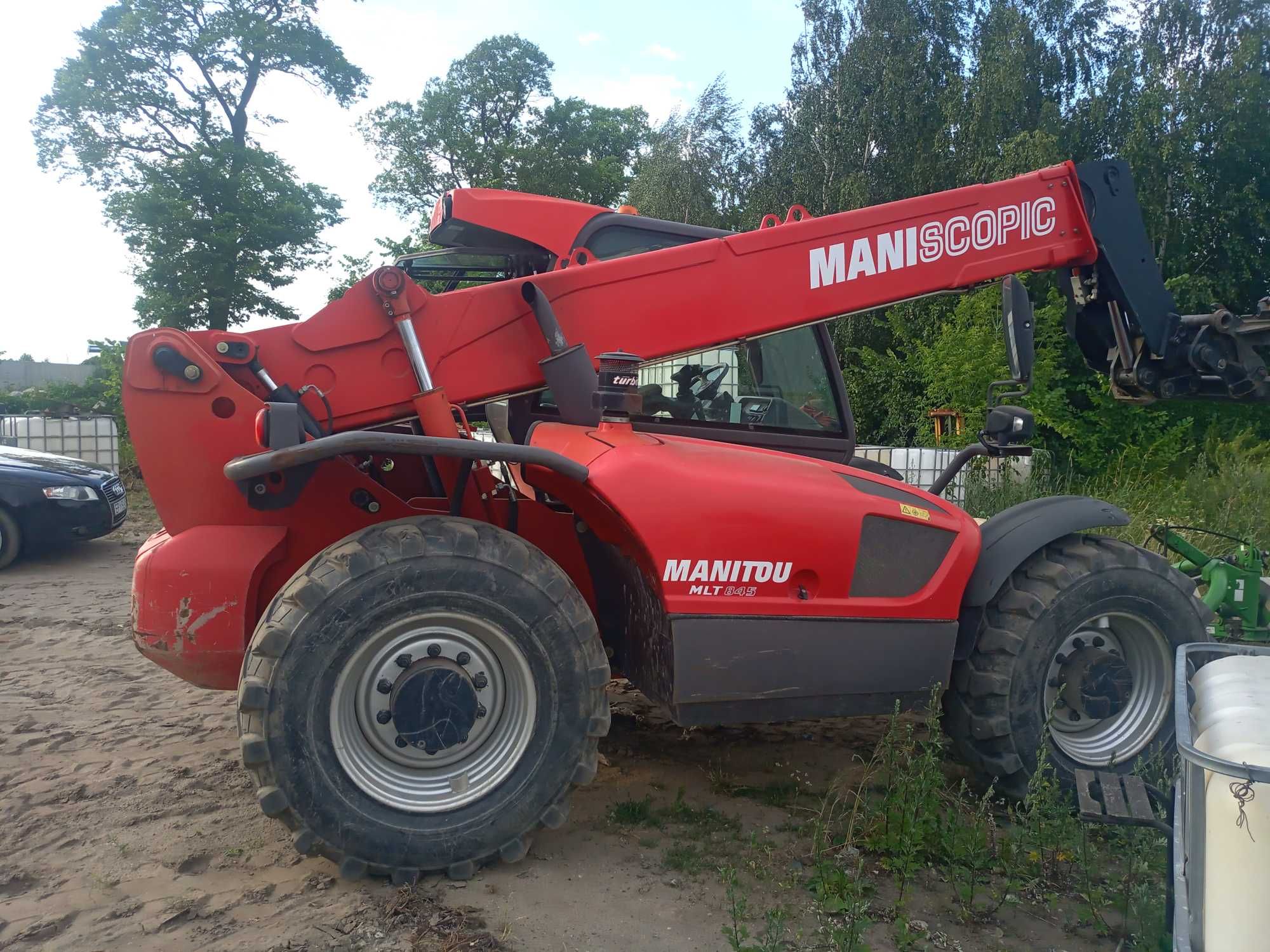 Ładowarka teleskopowa Manitou 845