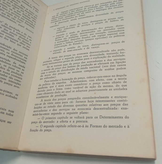 Manual de economia política, de Raymond Barre