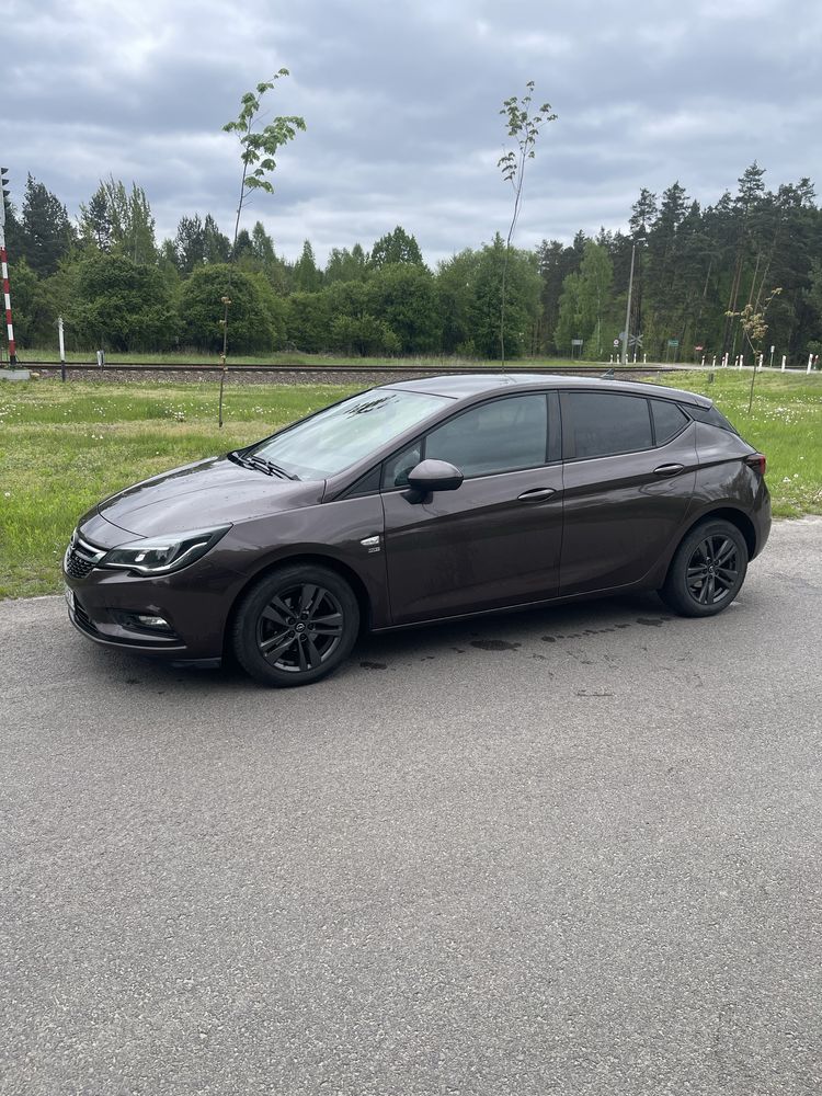 Opel astra k . 2019 rok diesel