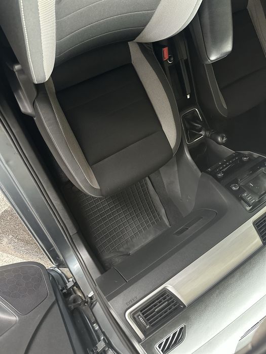 Продам шкода рапид 1.6 mpi