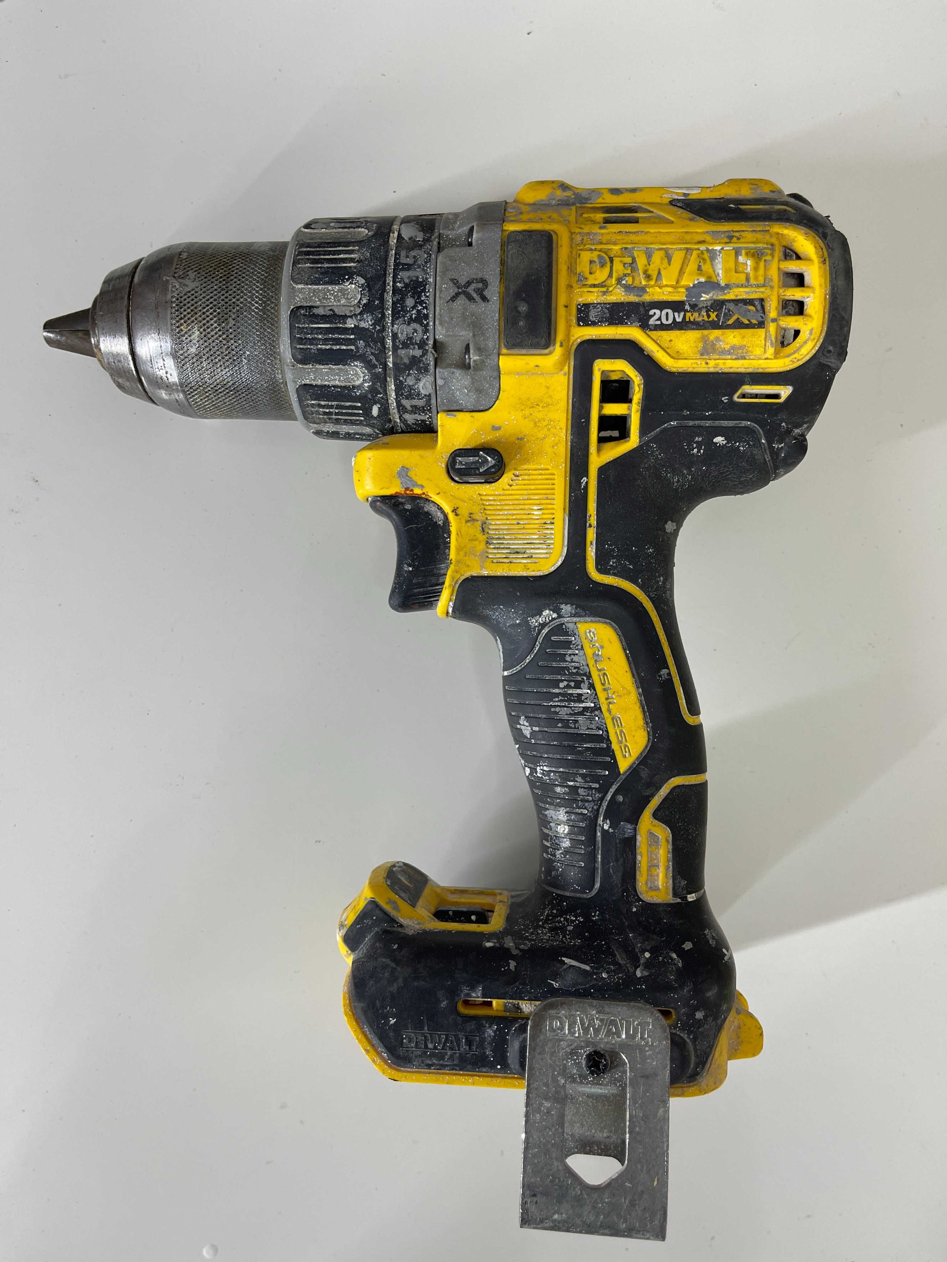 Шуруповерт Dewalt DCD791.