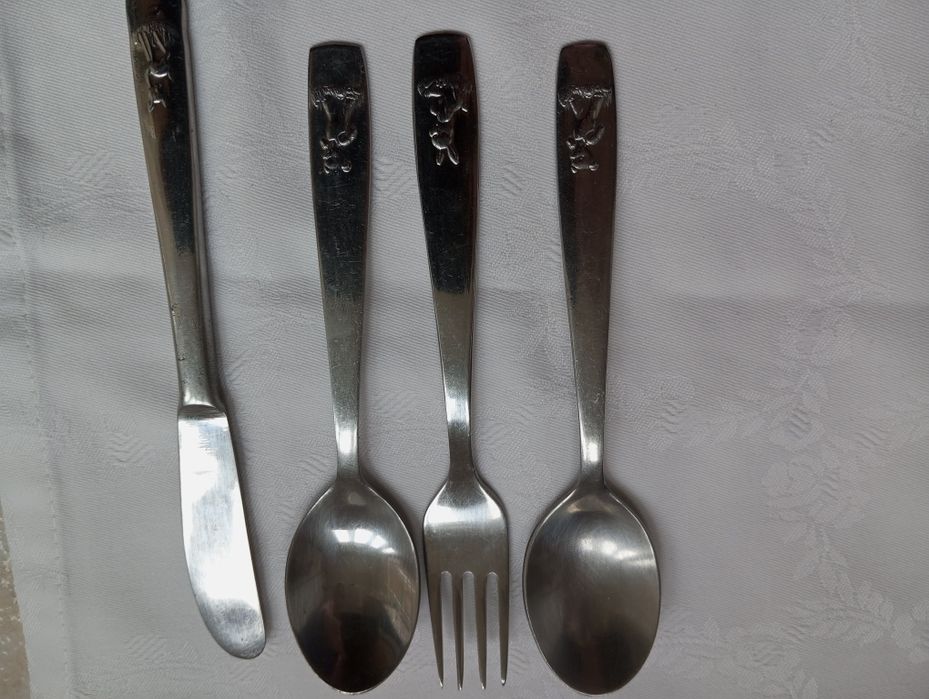 Conjunto de talheres de criança  em Inox extra