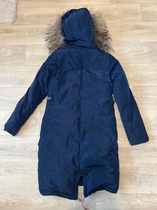 Пуховик жіночий Vo-Tarun розмір S 42. Натуральне хутро.