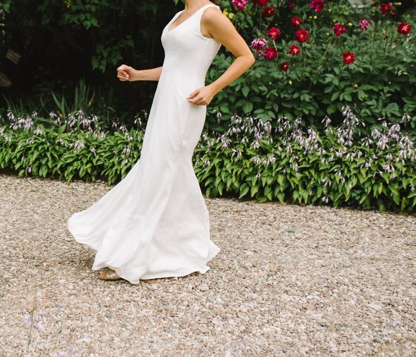suknia ślubna prosta gładka klasyczna minimalistyczna S S/M Gala Aisha
