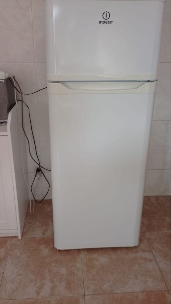 Frigorifico Indesit