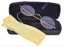 Oculos com armação em ouro 14 kt. Sec. XIX
