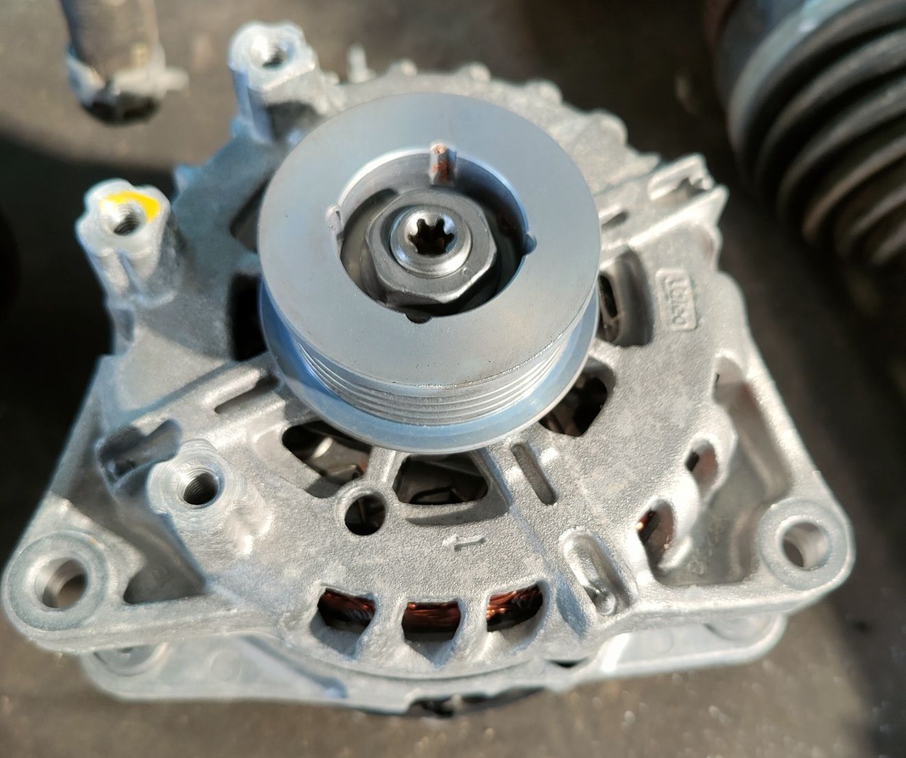 Fiat Panda III 500 1.0 hybrid alternator Lancia Ypsilon 005.218.14000