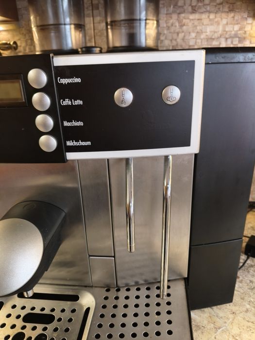 Чудова кавовамашинка для сім'ї або для роботи