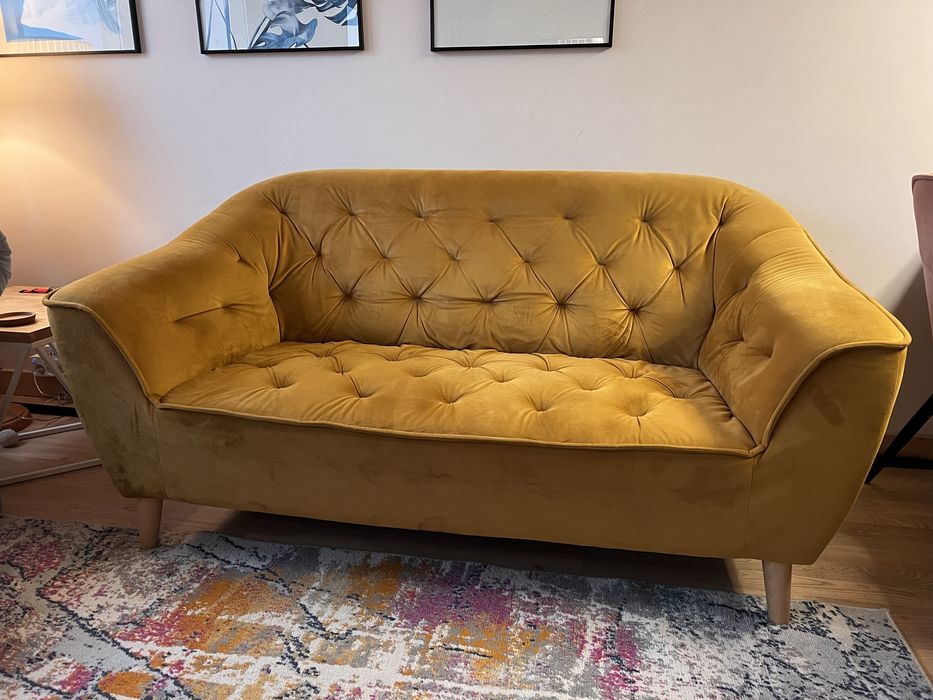 Sofa pikowana, welurowa musztardowa