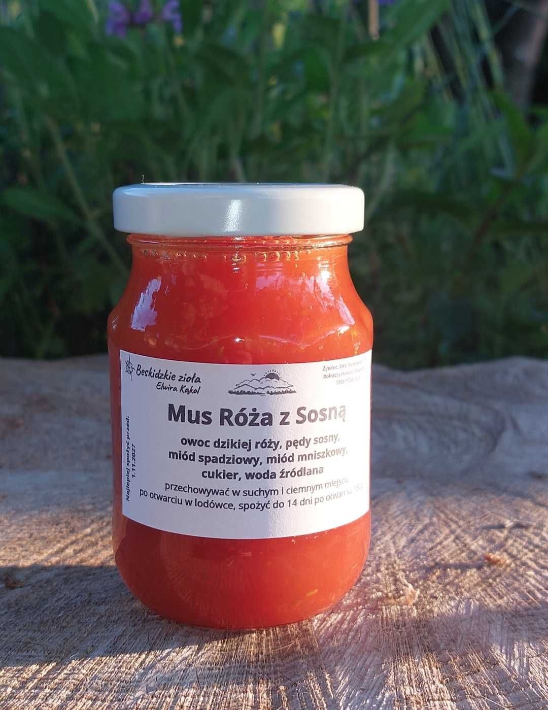 Mus Dzika róża z pędami sosny 180g