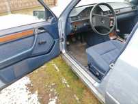 Mercedes W124 Sedan Kombi 250D.200E.230E.260E.300E aciv bass Boczki
