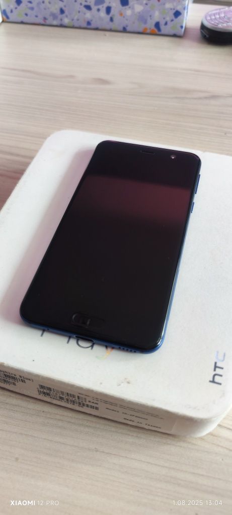 HTC U11 Play - Ładny stan wizualny.