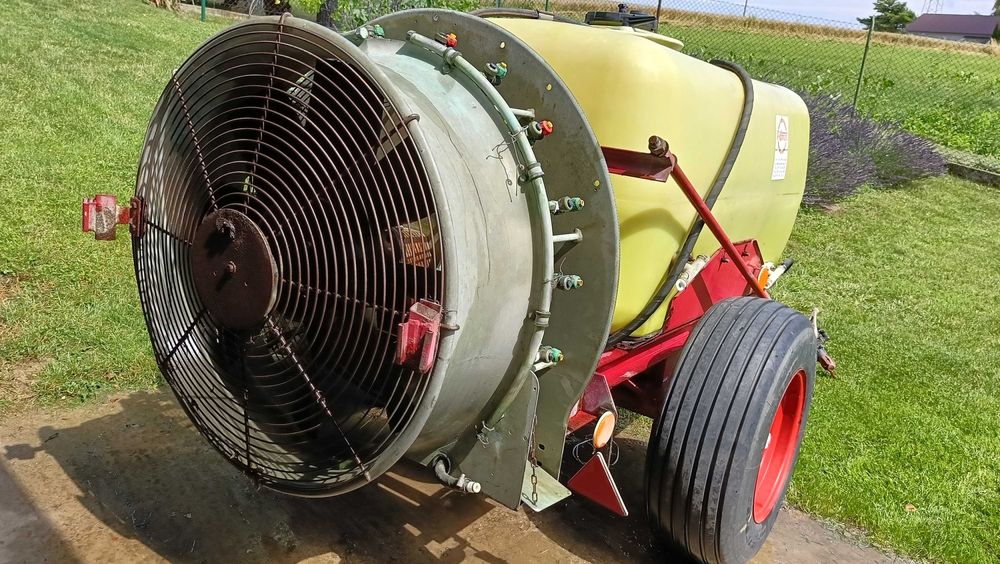 Opryskiwacz sadowniczy Slęza 1014