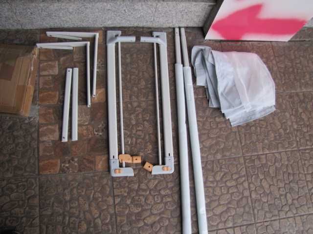 Barierka bramka zabezpieczająca dla dzieci do łóżka 150 cm YIKANWEN