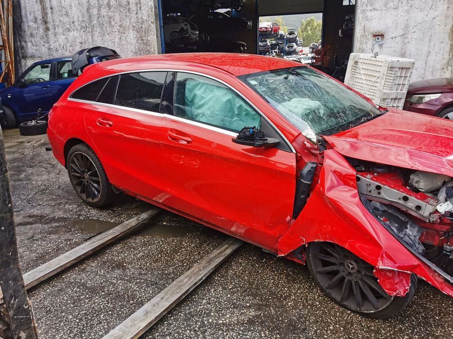 Peças Mercedes CLA Carrinha do ano 2017