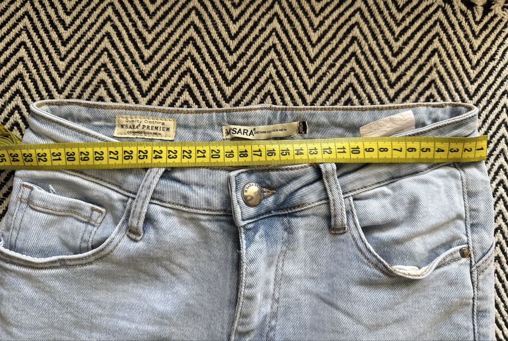 Nowe jasne jeansy Leviski