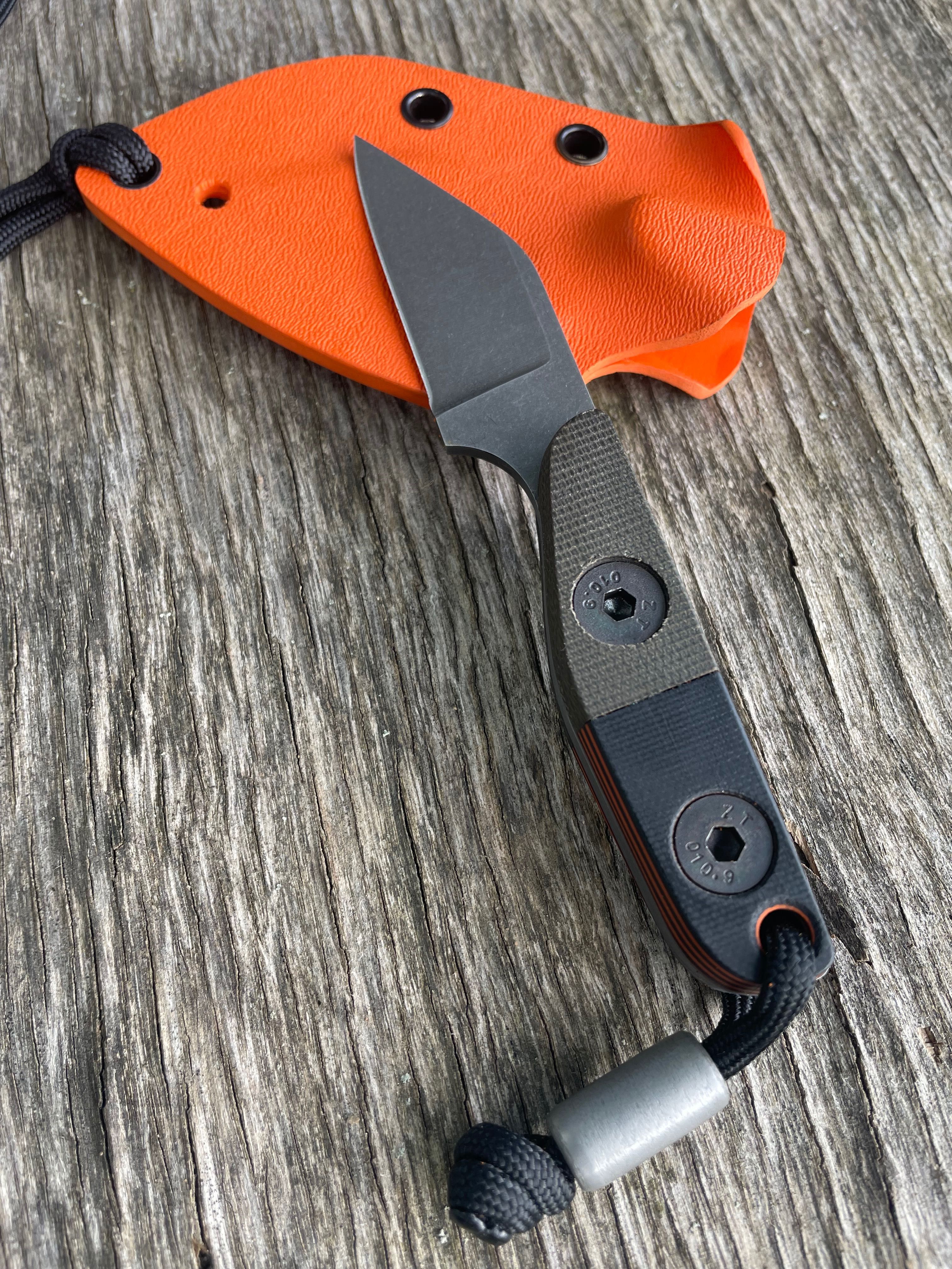 Nóż edc taktyczny neck