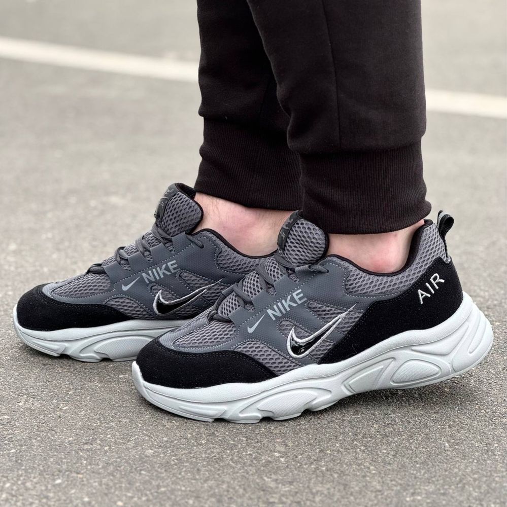 Чоловічій Кросівки Найк сірі з білим NIKE grey city 40-44 рм.