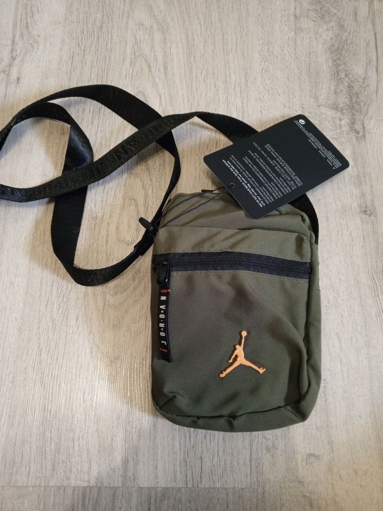 Сумка Air Jordan Airborne Festival Bag Olive DV5363-222 MISC