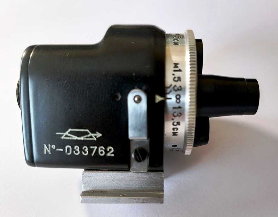 Фото відеошукач універсальний револьверного типу.