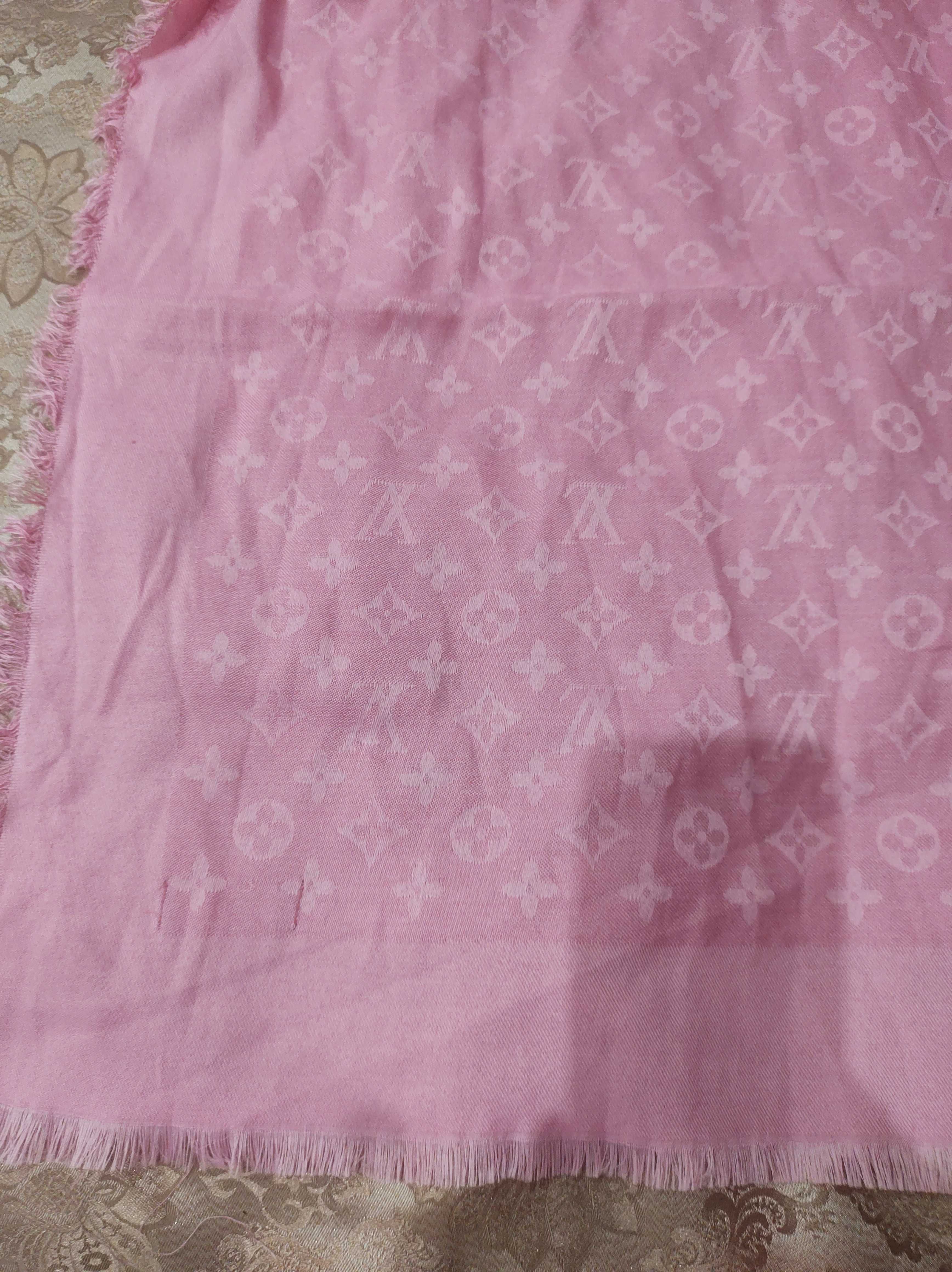 Louis Vuitton Paris maxi ogromny szal chusta pudrowy róż