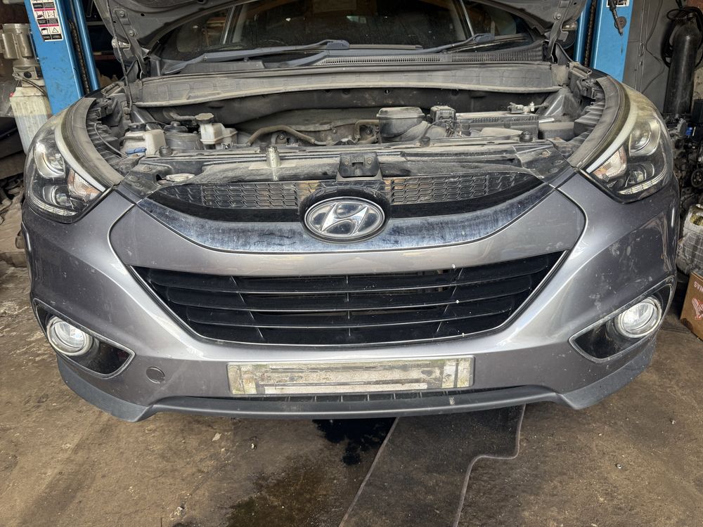 Бампер передній взборі Hyundai ix35 10-18