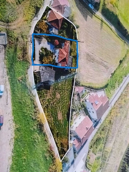 Vende-se casa para reconstrução, em Vila Fria, Felgueiras