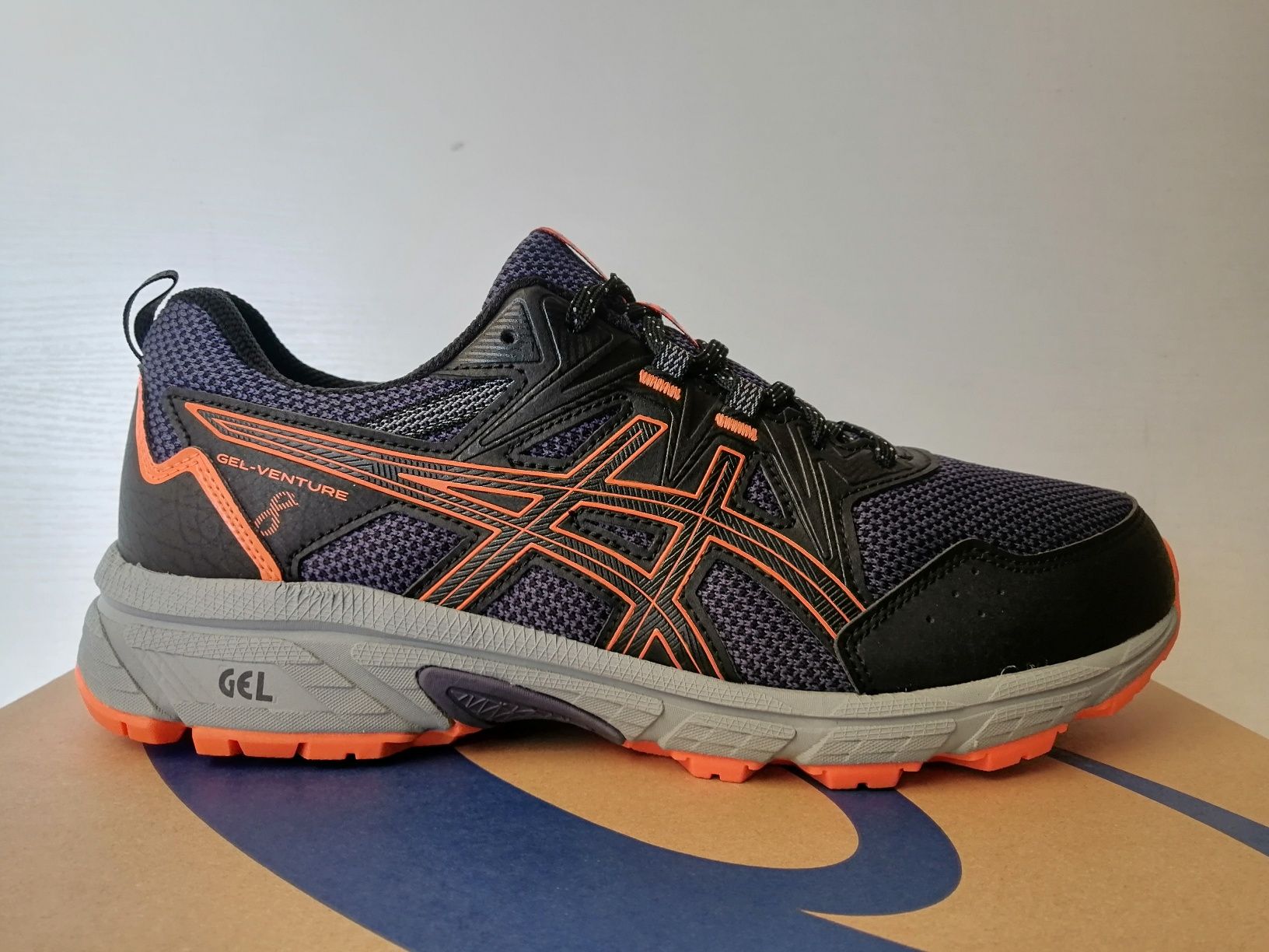 Кроссовки беговые ASICS GEL Venture 8  2 цвета оригинал