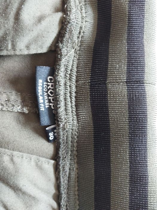 Zestaw spodni Jogger firmy Cropp